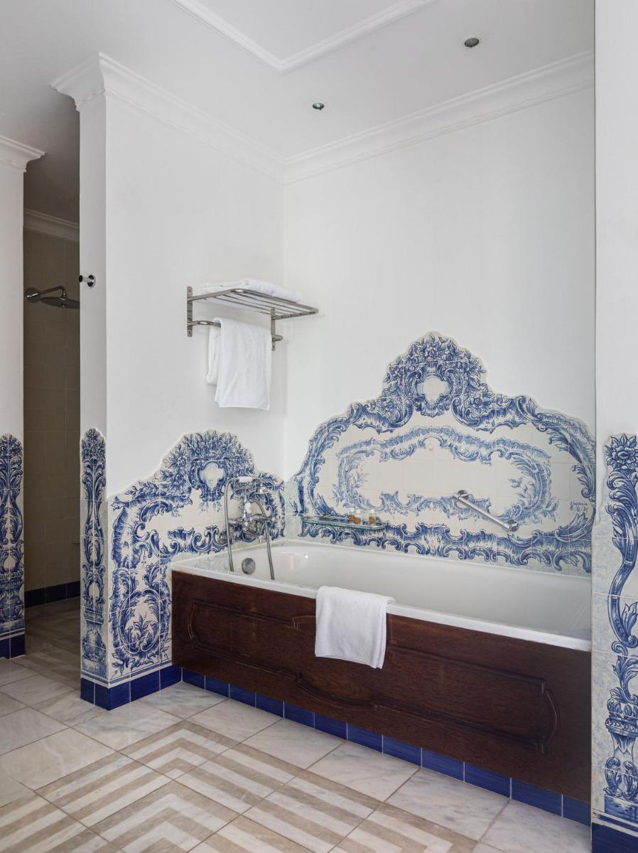Uma casa de banho em Reid's Palace, A Belmond Hotel, Madeira