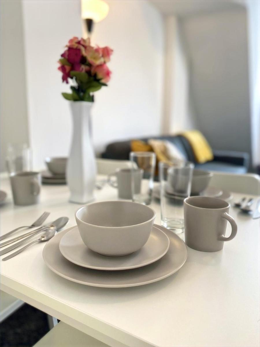 The Brook - LONG STAY OFFER - Sleeps 6 - Central House by CTO Serviced Apartments - Housity