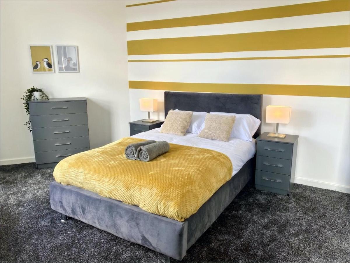 The Brook - LONG STAY OFFER - Sleeps 6 - Central House by CTO Serviced Apartments - Housity
