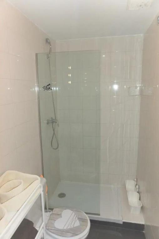 Estudio en Plaza Vara del Rey - Housity