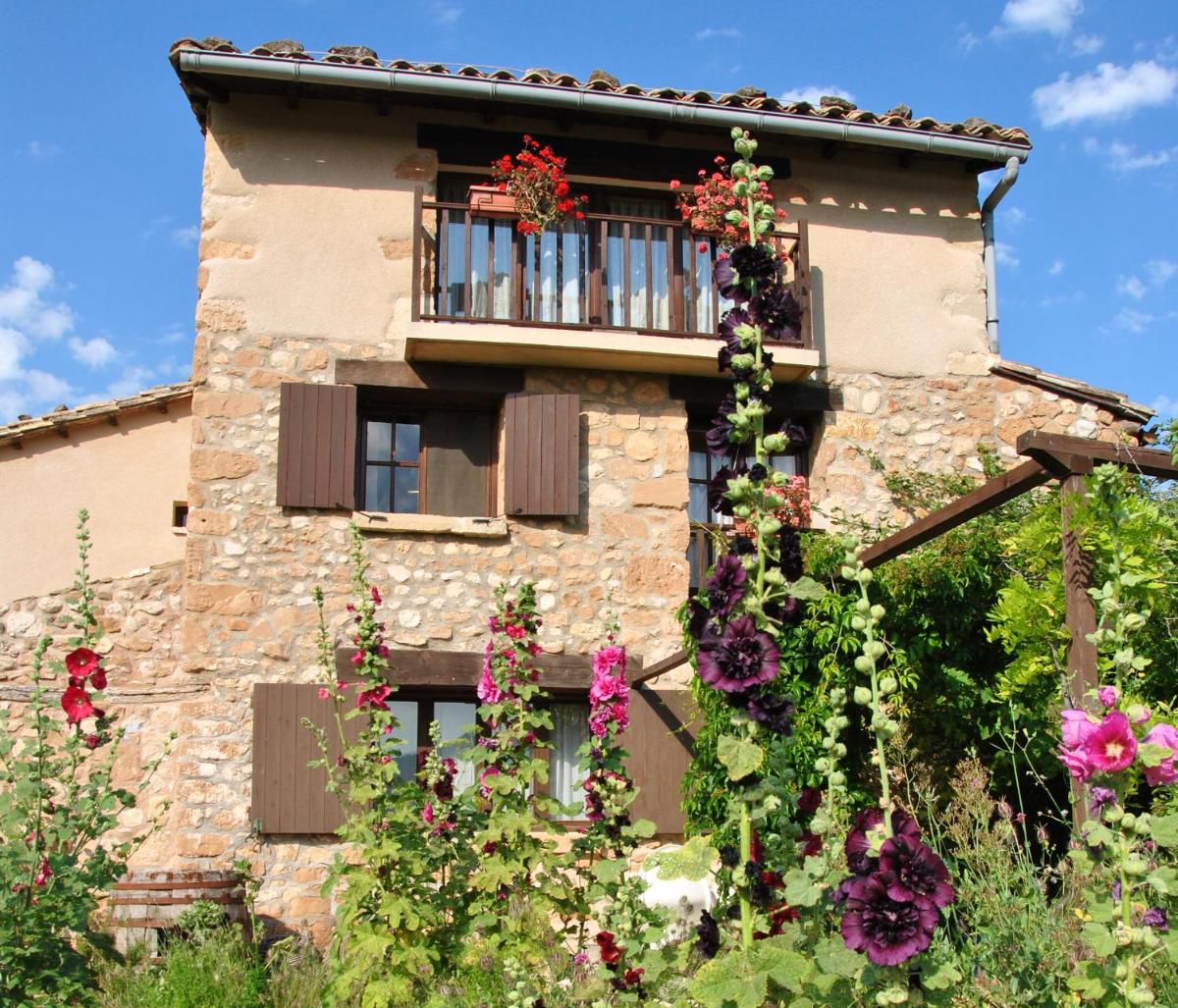 B&B Casa Rural Mas de las Tapias - Housity