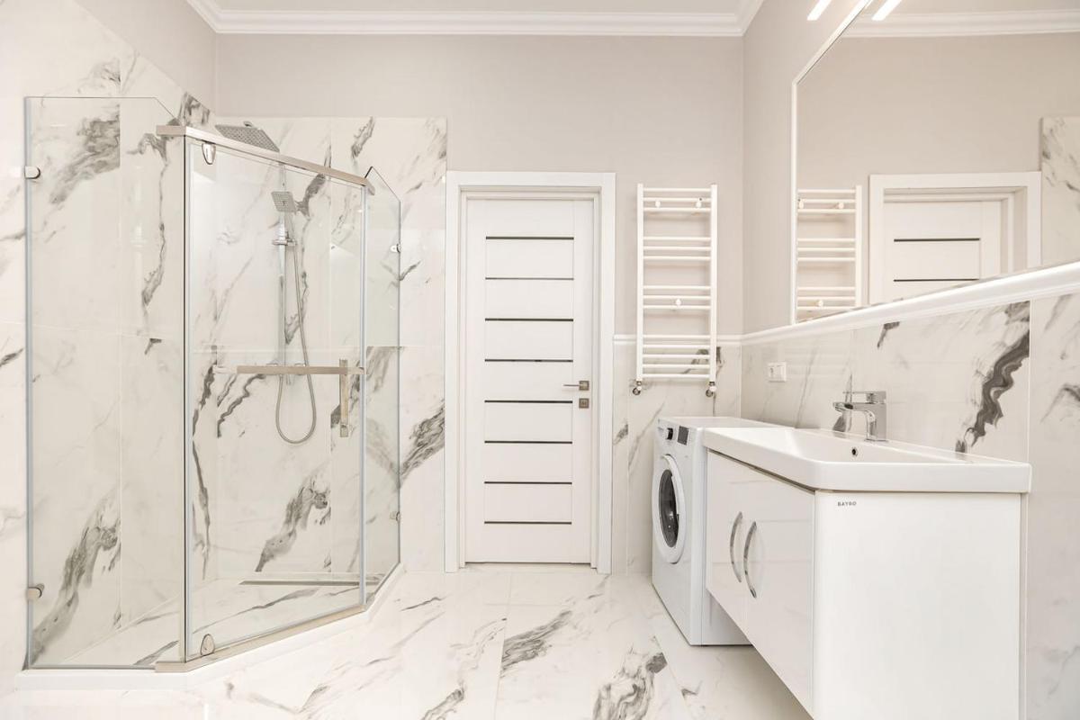 DOUBLE SkyHouse Exclusive Apartments - Housity