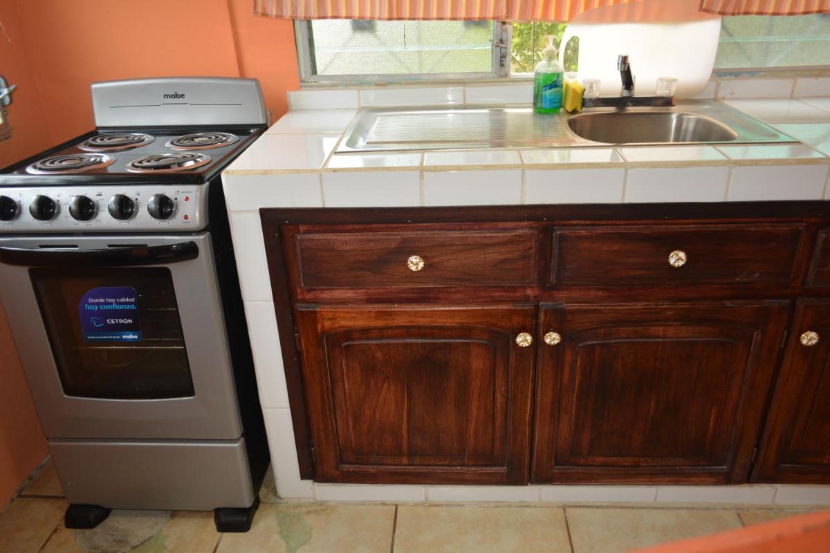 Apartamentos y Hostal RUDON - Housity