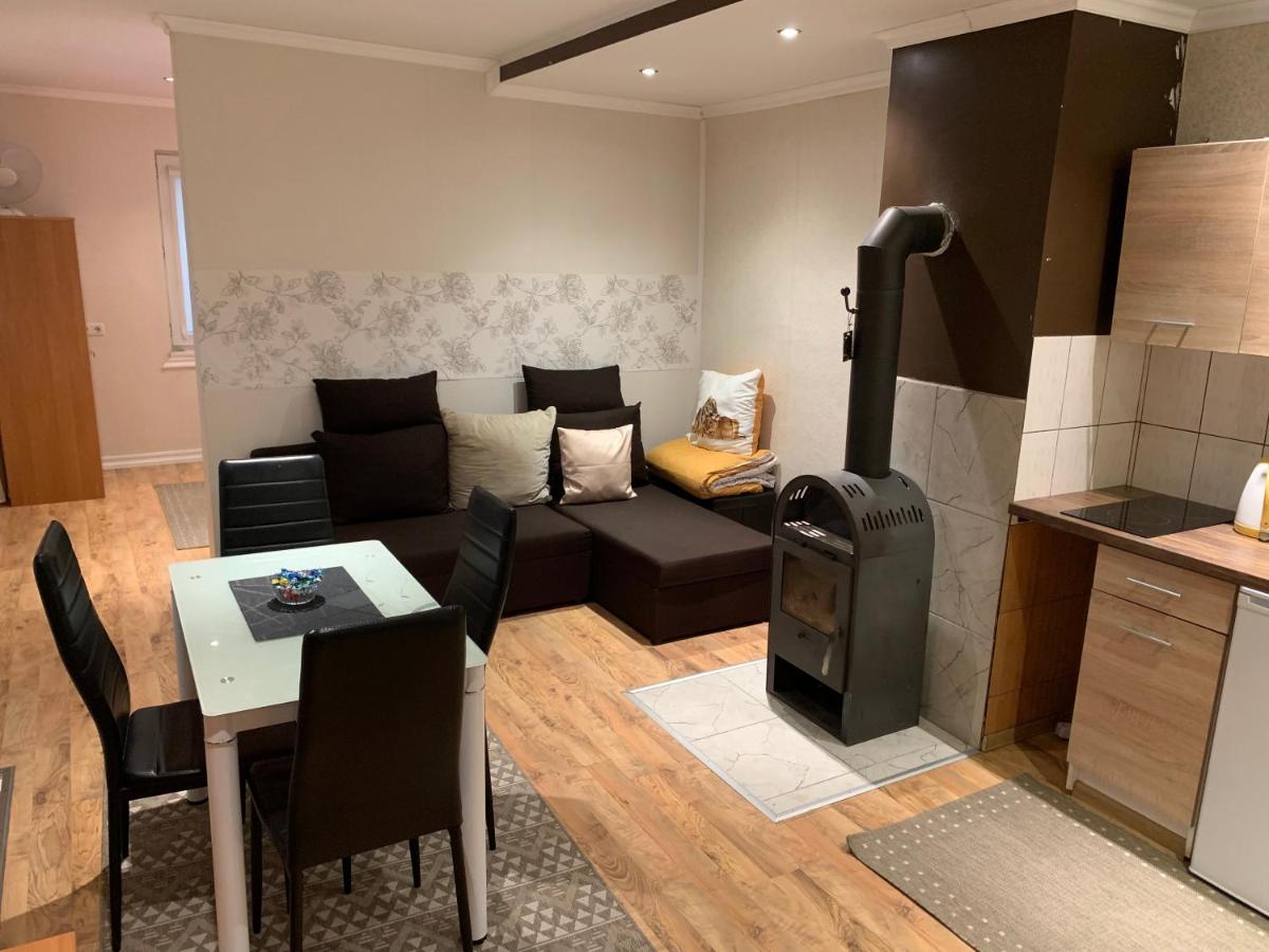 Apartamentai Biržuose, apartments by the lake - Housity