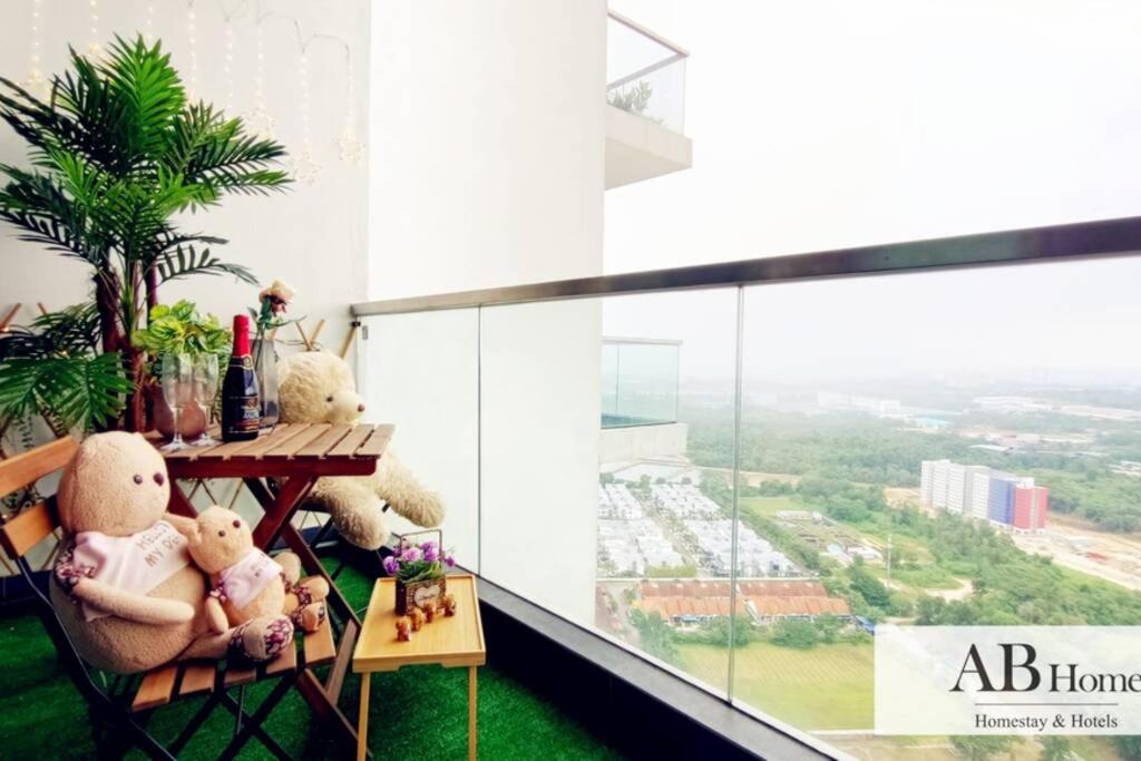 zzzABHome "BROWNIE SUITE" GH #2024 - Housity