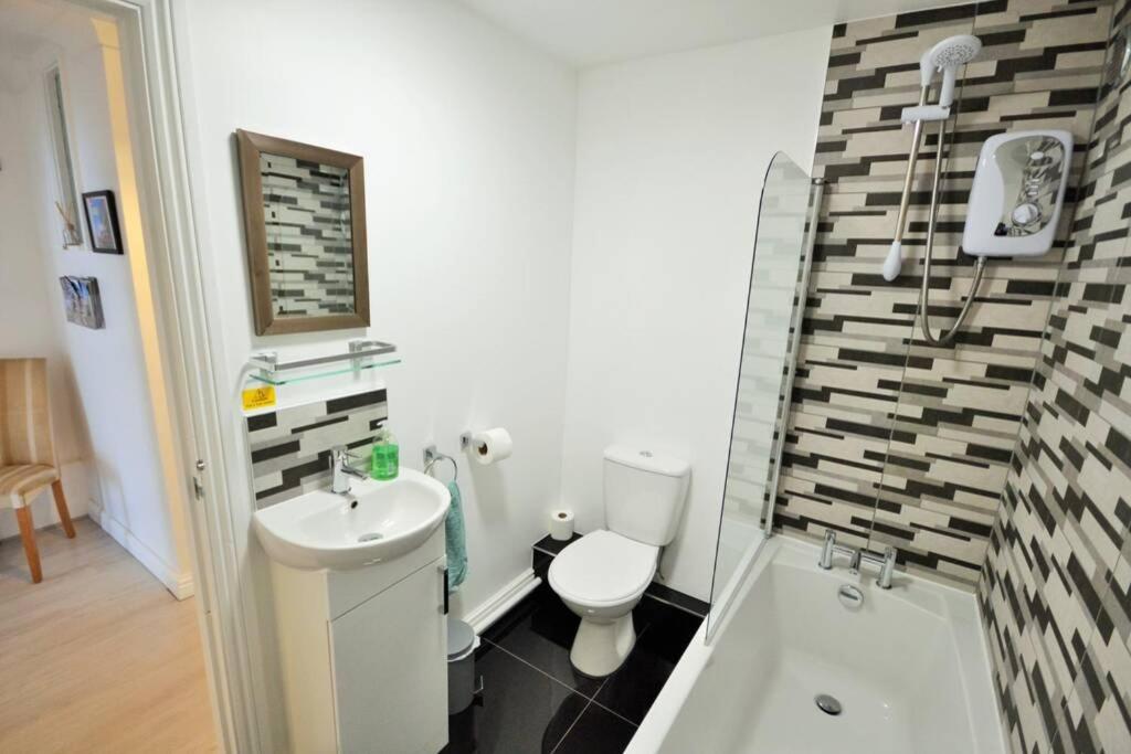 Teme Street Apartments - Housity