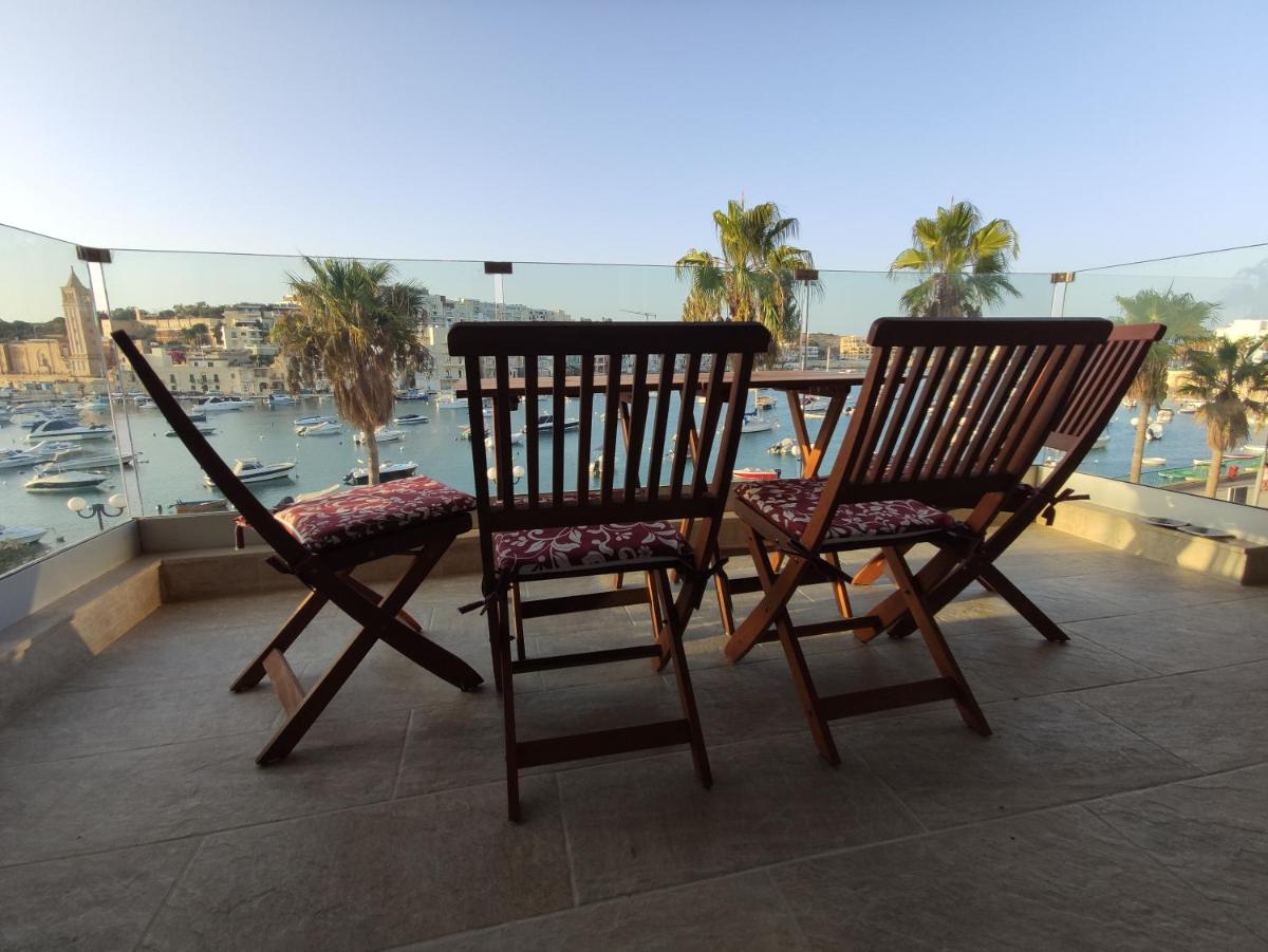 Suitetrails - Aquamarine Sea Front Apartments - Second Floor