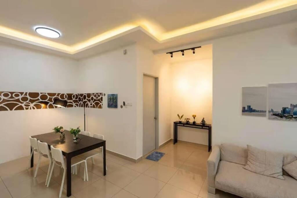 J&A PRIVATE JOYHOUSE @BM PERDA - Housity