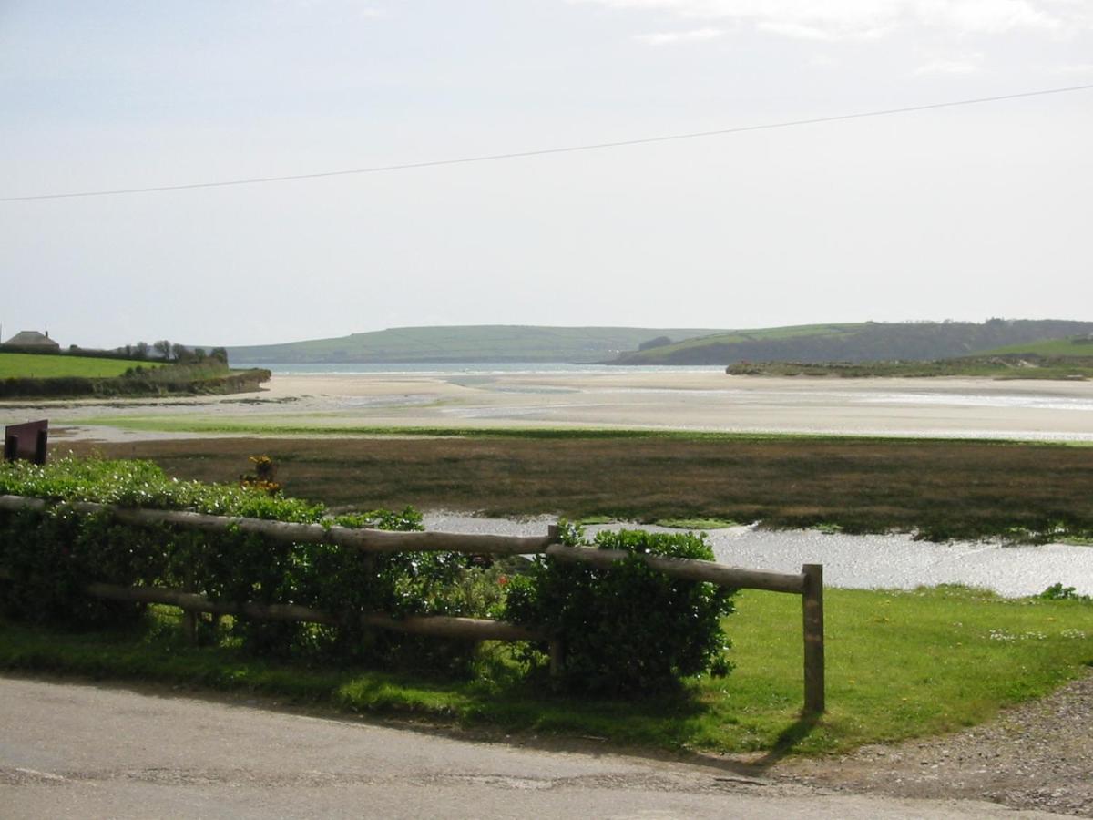 Cottage by the Sea, West Cork, Ireland - Housity