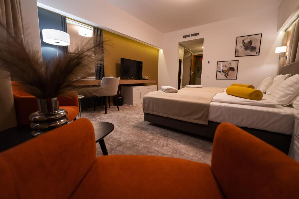Hotel River - Housity