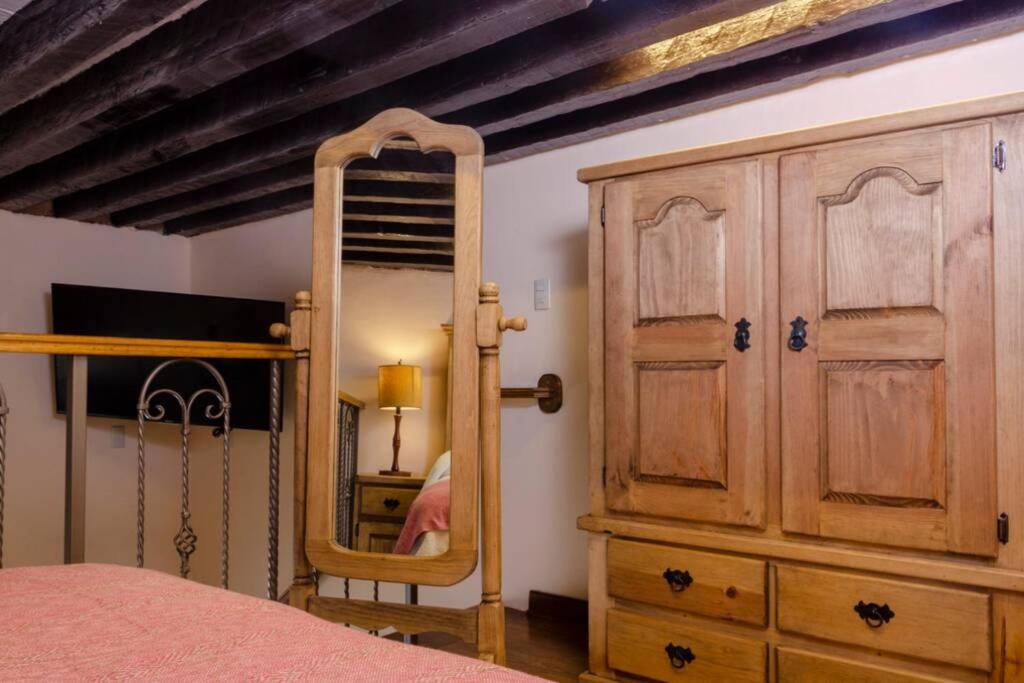 Lugar histórico en el centro de Querétaro; dos lofts en uno - Housity