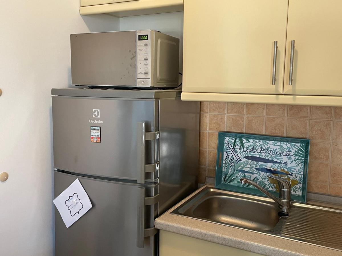 Siófoki Vízparti Nyaraló - LakeSide Apartment - Housity