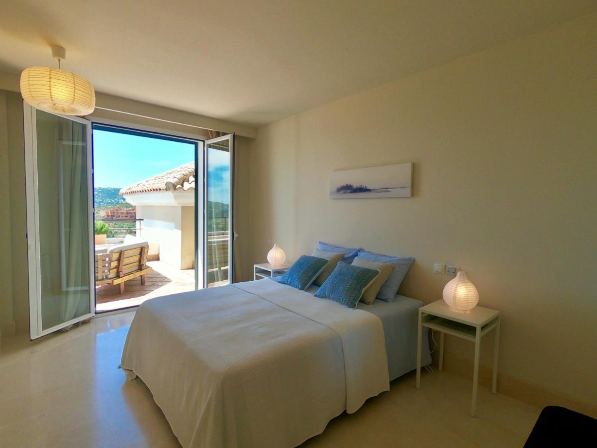 Casares del Mar - Doña Julia Golf - Stunning views - Housity
