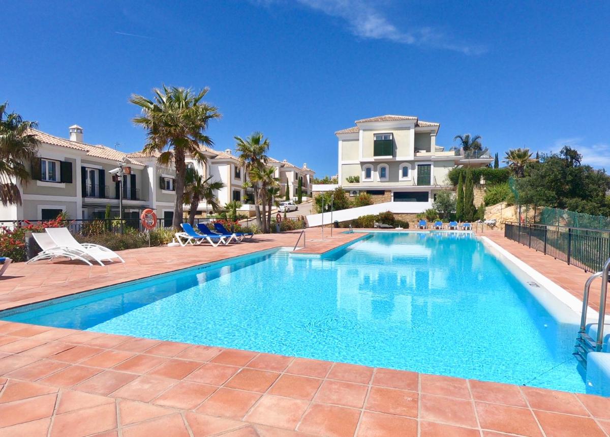 Casares del Mar - Doña Julia Golf - Stunning views - Housity