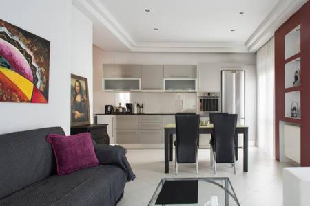 Glyfada Riviera Home - Housity