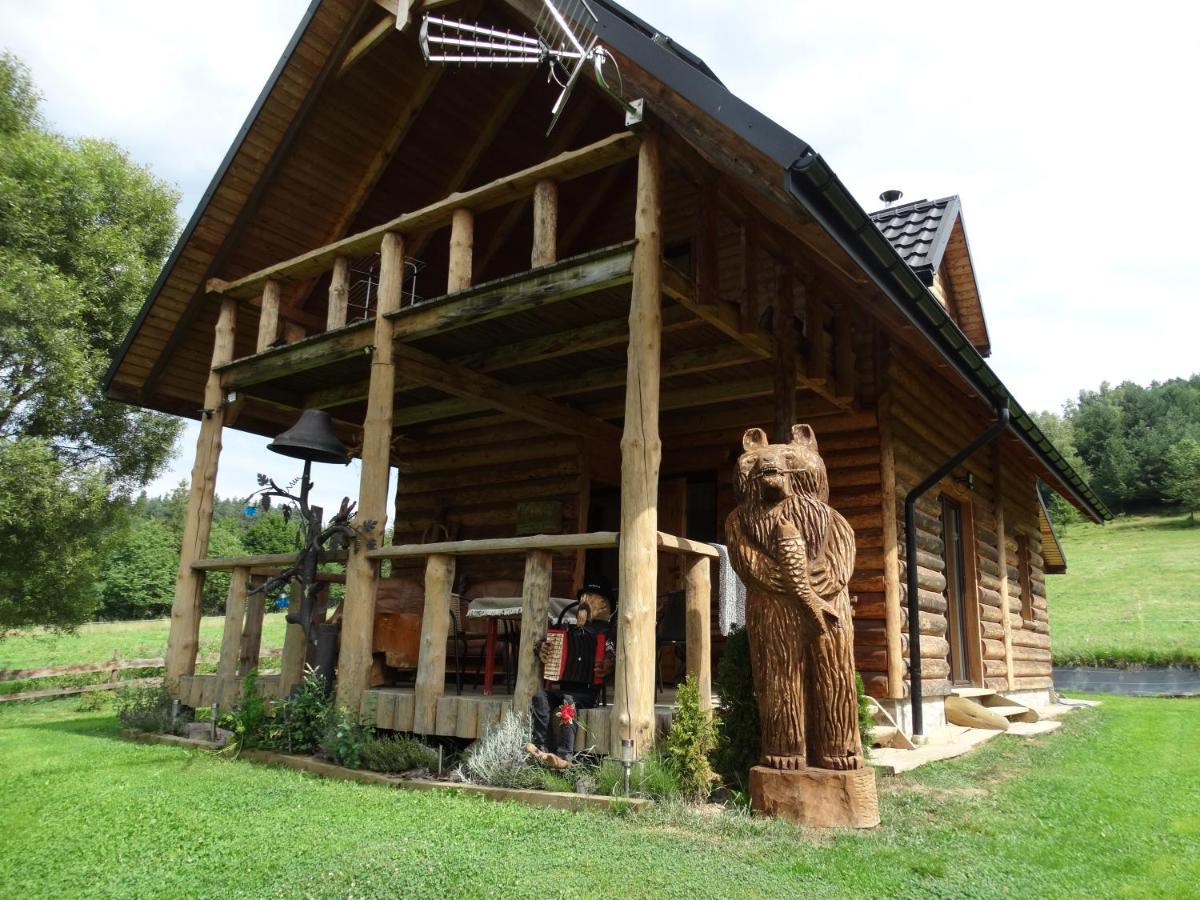 Wilczy Mszaniec - Housity