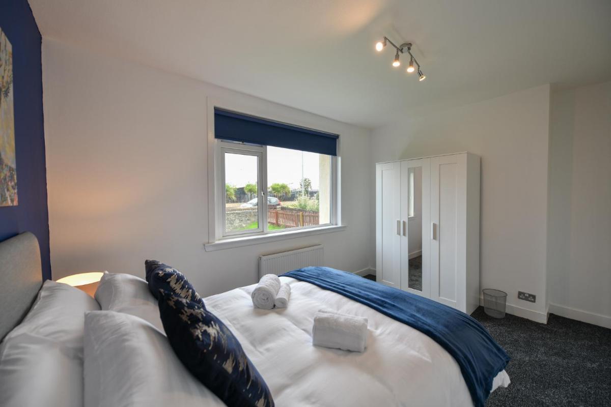 Greensleeves Place - Housity