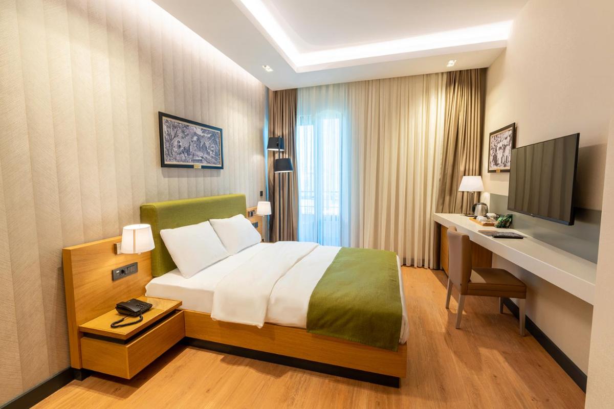 ARTES HOTEL - Housity