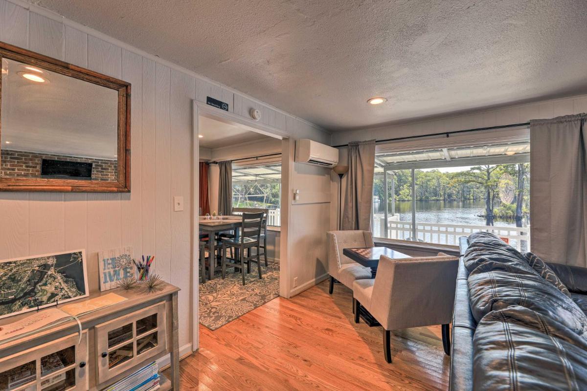 The Grey Goose Waterfront Home with Beach - Housity