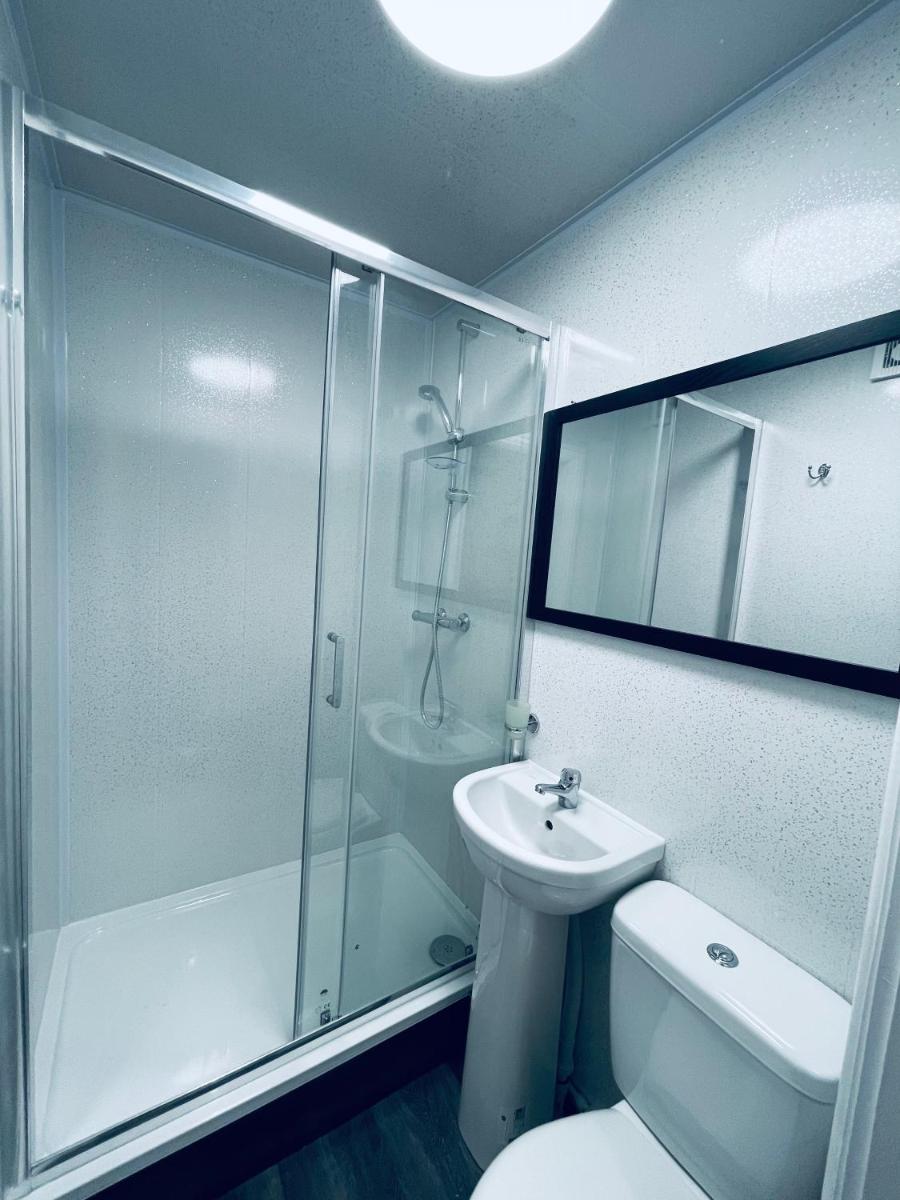 Studio Flats - Housity
