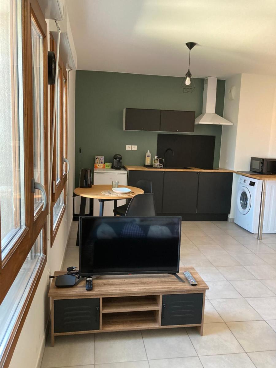 Très beau studio cosy zénith saint etienne - Housity