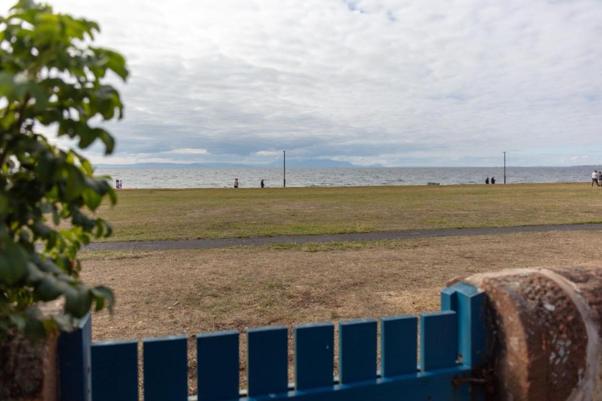 Shore View - Donnini Apartments - Housity