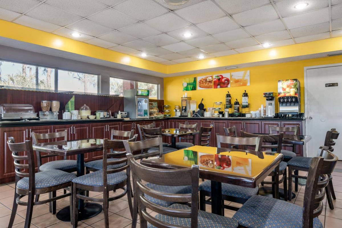 Quality Inn Sarasota North Near Lido Key Beach - Housity