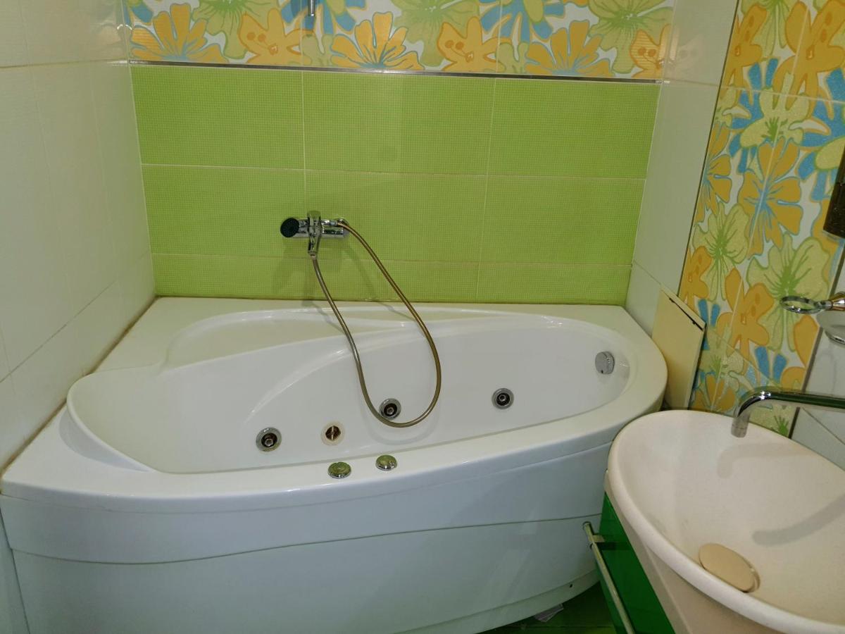 Triokhkomnatnaia kvartira v istoricheskom tsentre kemerova - Housity