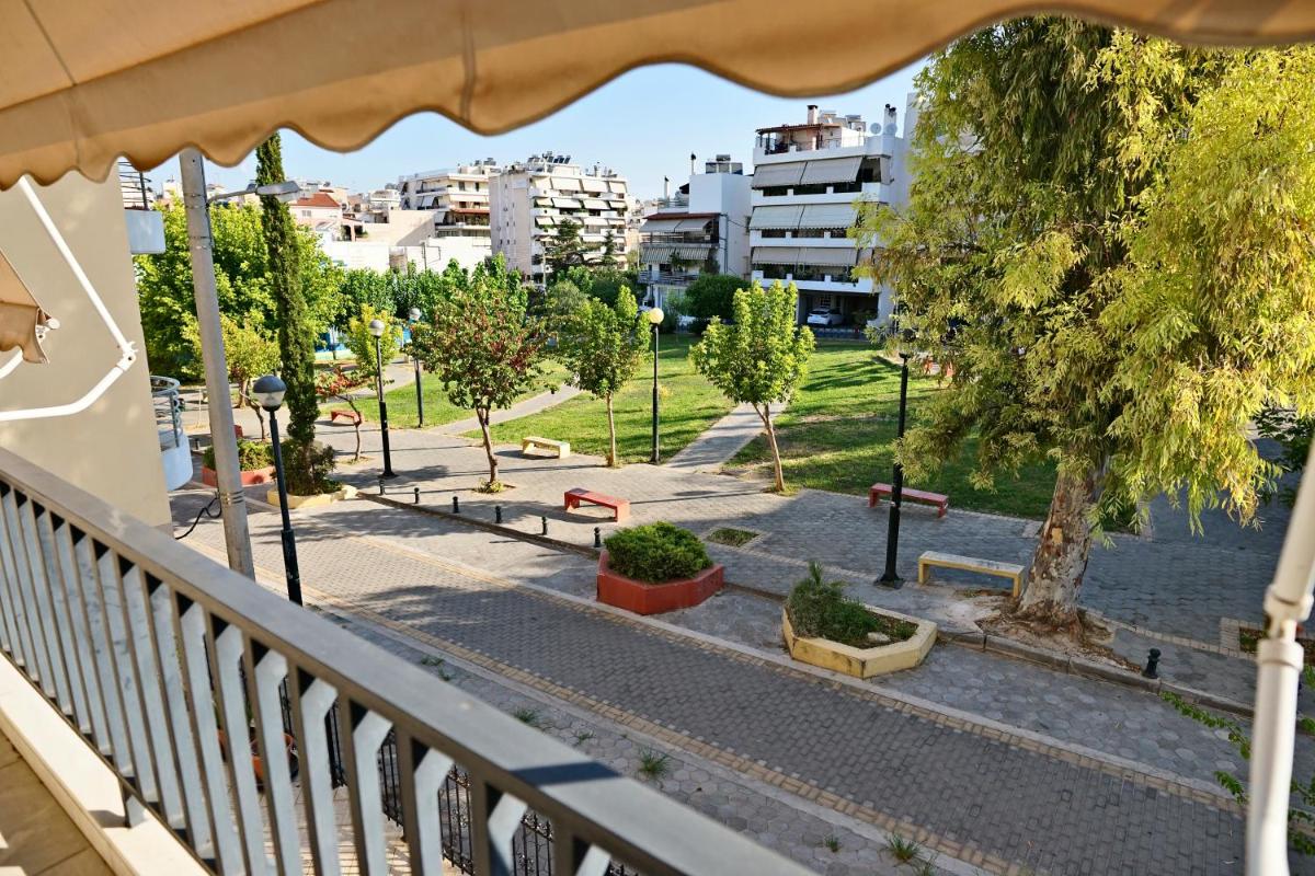 Suitetrails - Cozy Urban Apartment at Agios Dimitrios