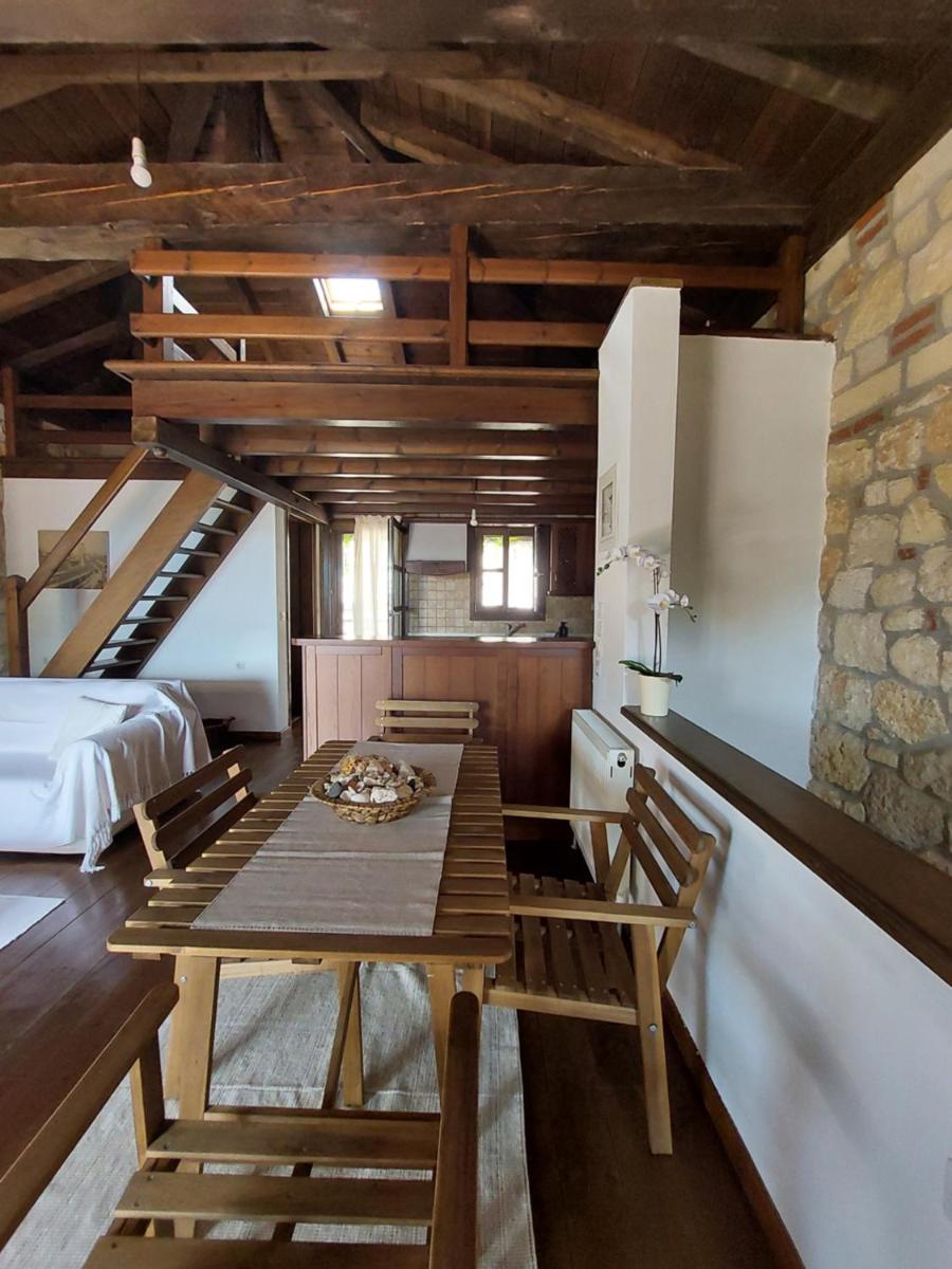 ANASTASIA STONE HOUSE - Housity