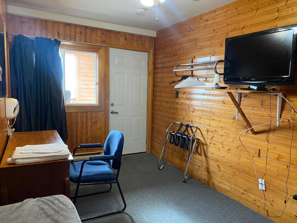 Hillcrest Motel - Housity