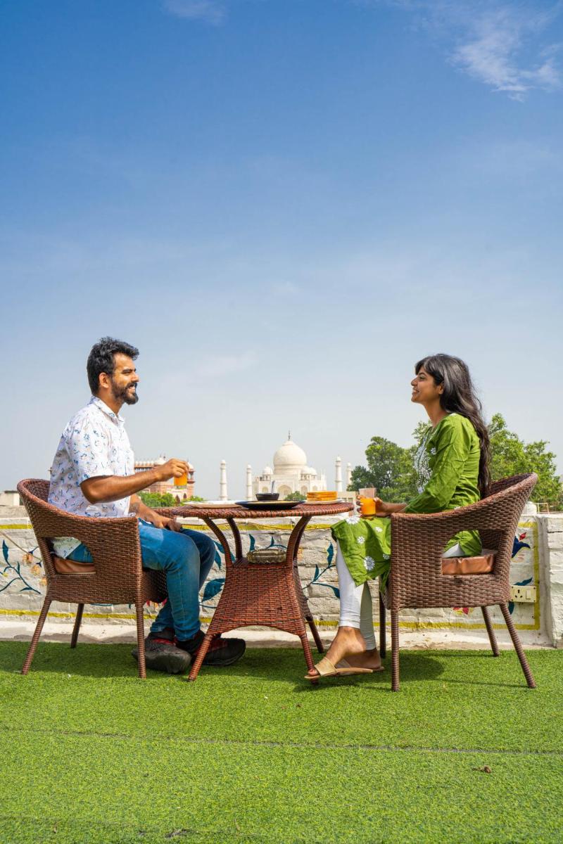 Joey's Hostel Agra - Housity