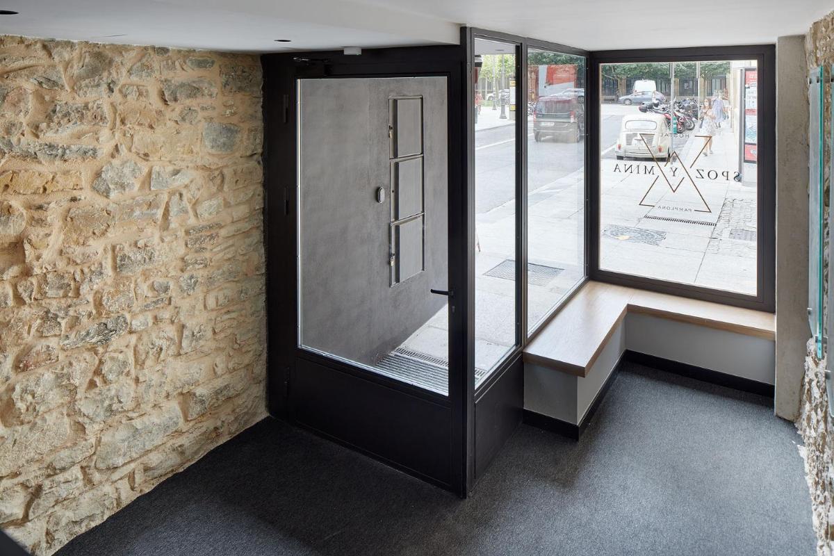 Hostal Espoz y Mina - Housity