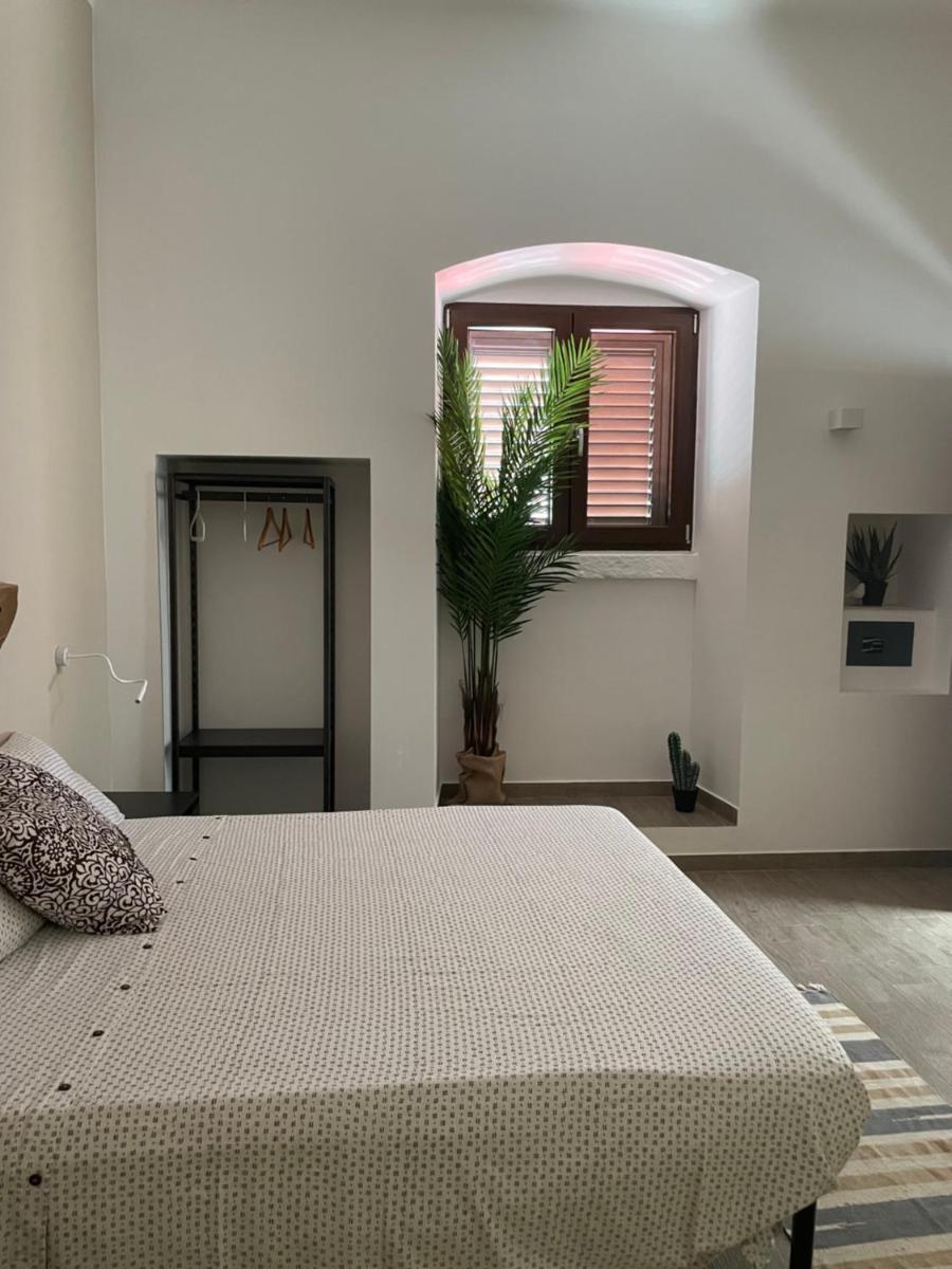 L’angolo delle bugie - Housity