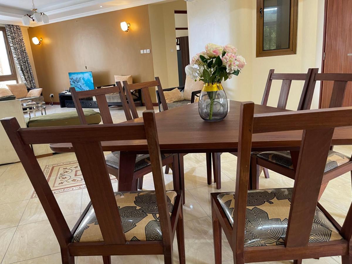 SeaOne Nyali 3bdr W Pool*Beach Access*Jaccuzi*WiFi - Housity