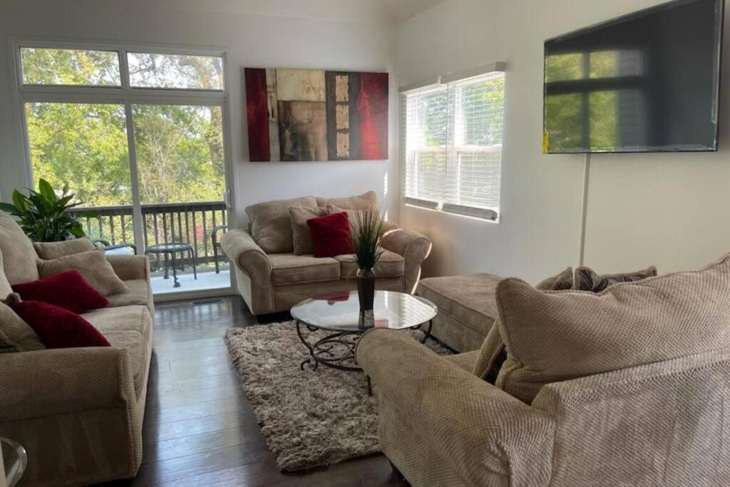 Entire residential home -Omaha - Housity