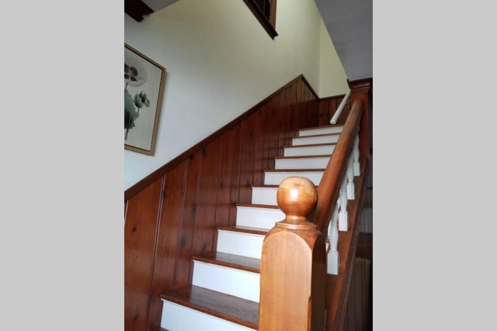 South Hills Charmer - Housity