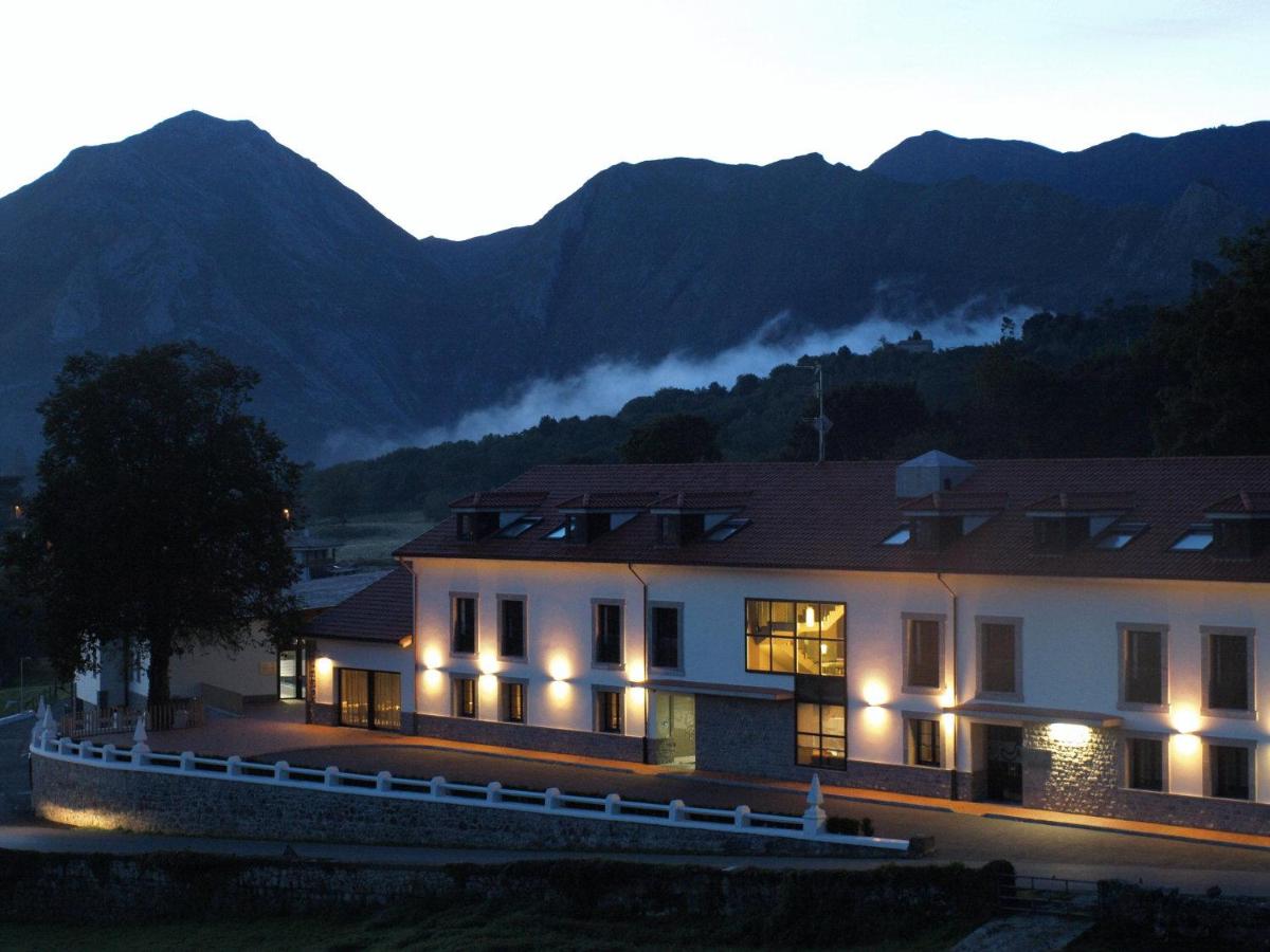 Vista general de una montaña o vista desde el hotel