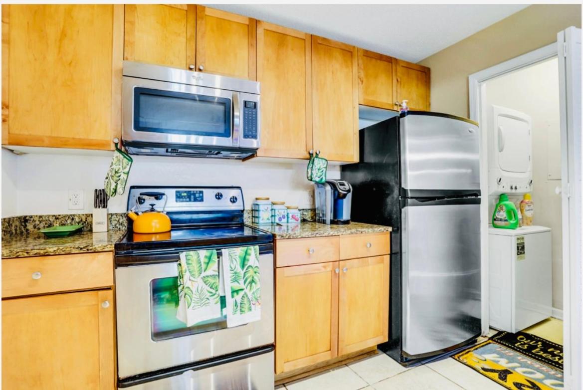 Eclat Royal - Luxurious Two Bedroom In the heart of Buckhead - Housity