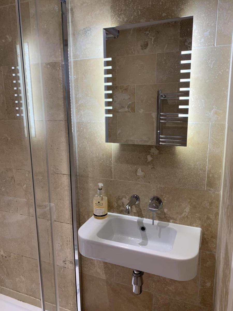 Cosy Studio Flat, pets allowed - Hizvo