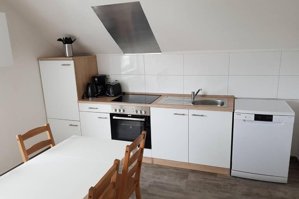 Dachwohnung Eyb mit 3 Schlafzimmern - Housity