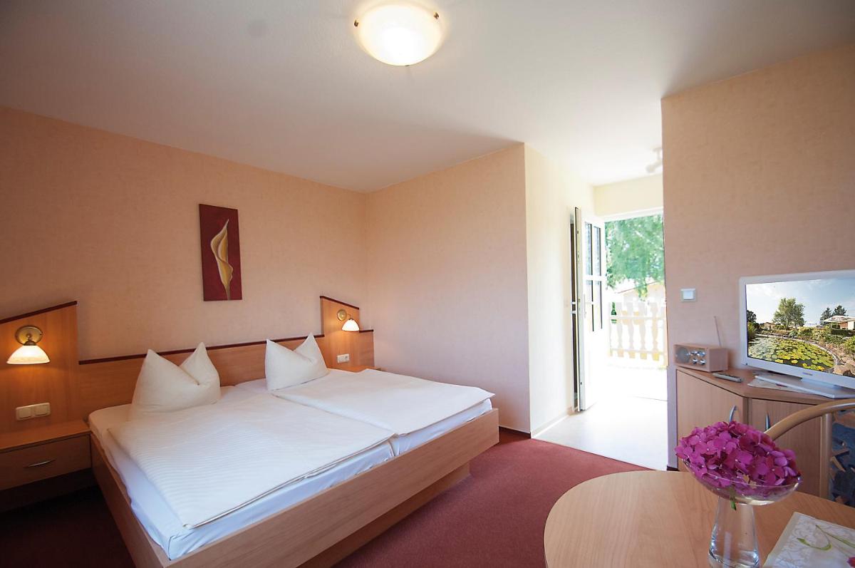 Ferienanlage - Zum See & Hotel - Housity