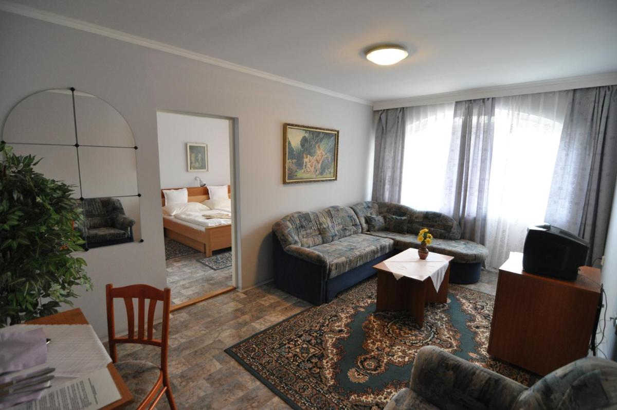 Hotel Átrium - Housity