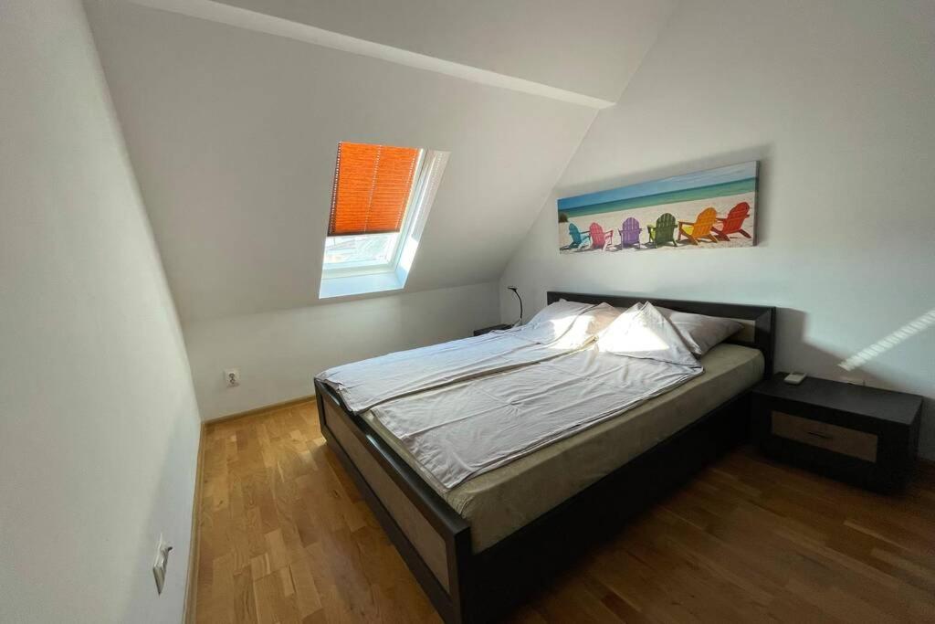2 bedroom apartment close to the shore - Housity