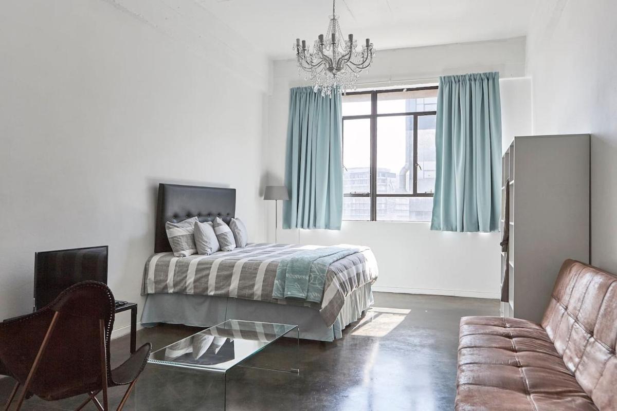 Maboneng Studio Loft - Housity
