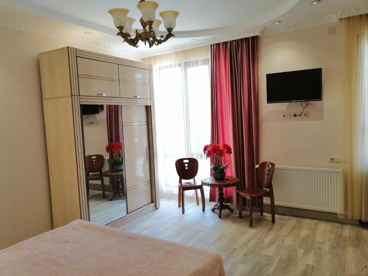 ORANGE INN - Housity