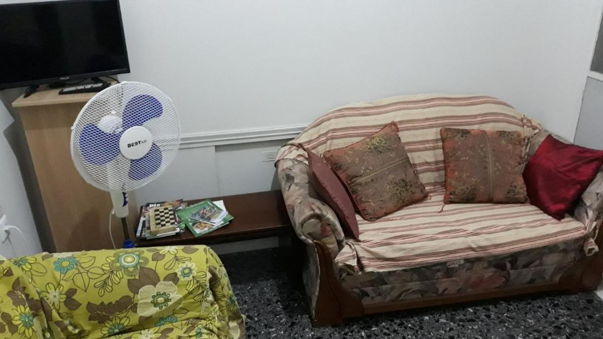 FANIS HOUSE - Housity