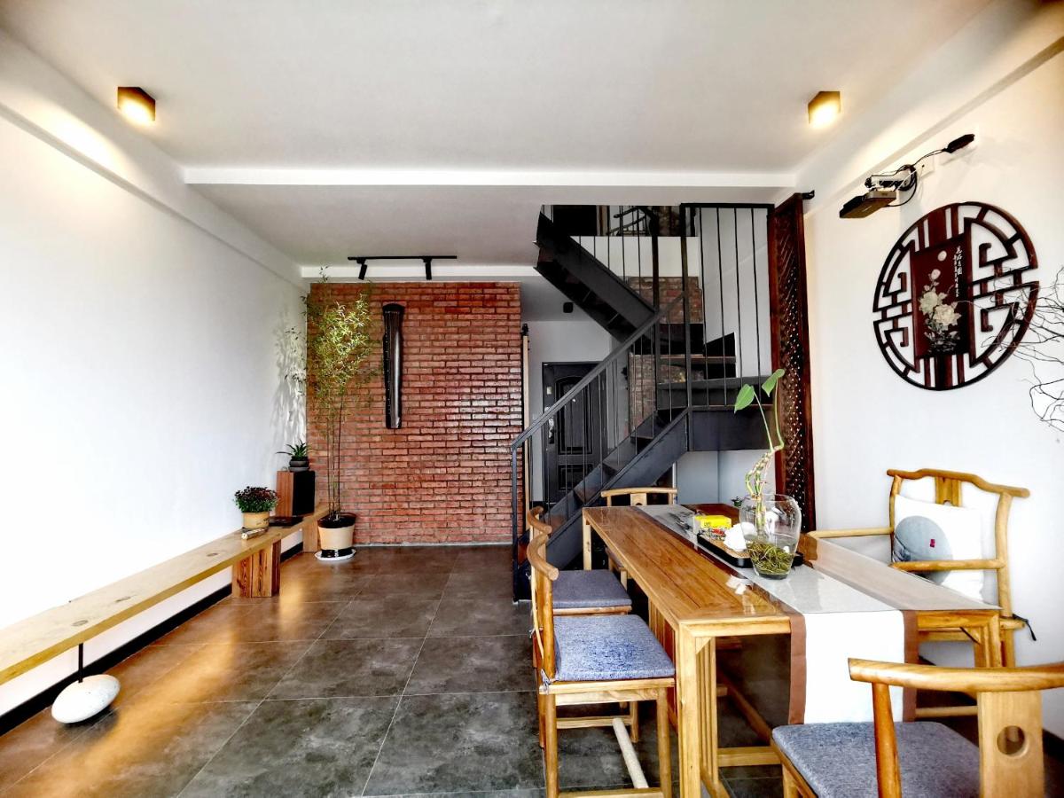 Lingzi's Home Apartment - Housity