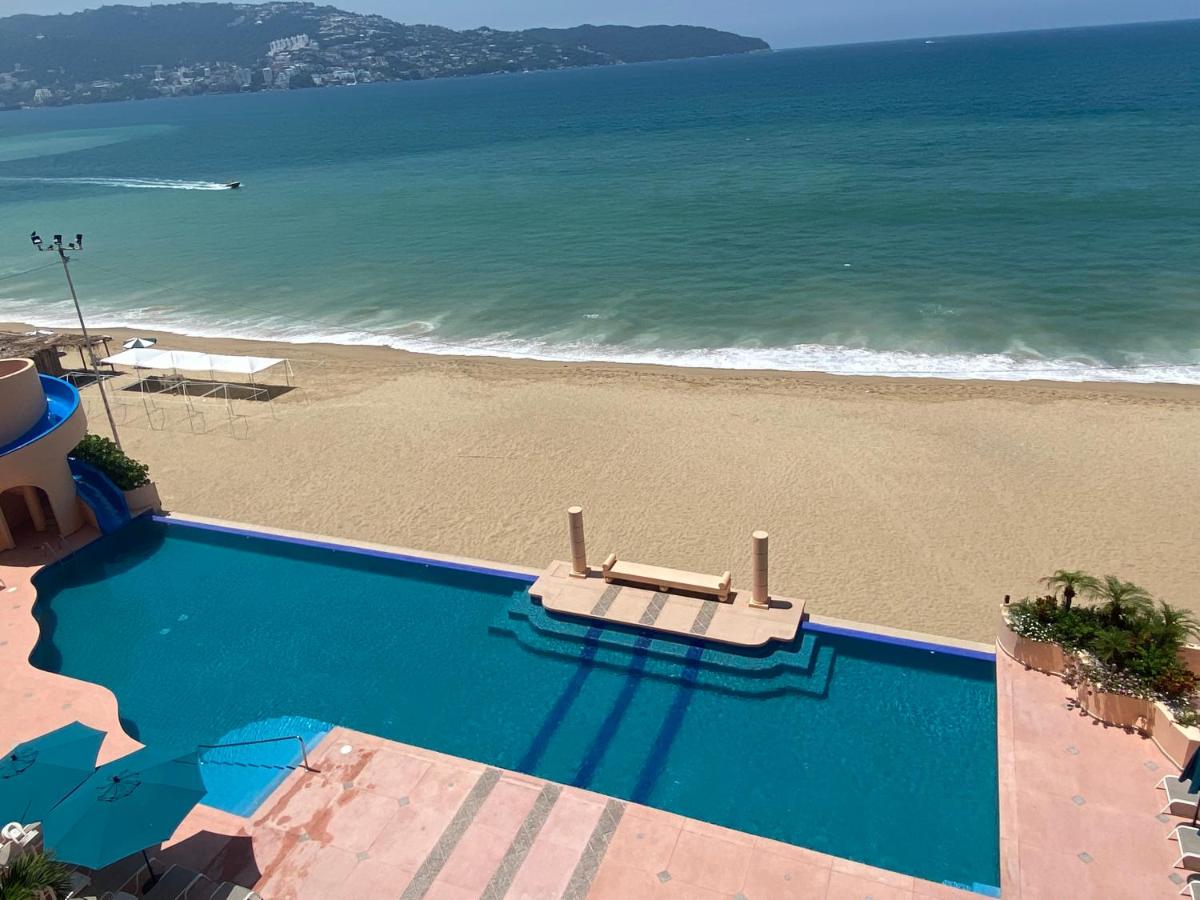 Comfortable Beachfront apartment in Acapulco - Housity