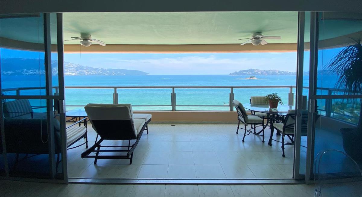 Comfortable Beachfront apartment in Acapulco - Housity